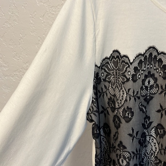 New Limited top with lace - Picture 4 of 7